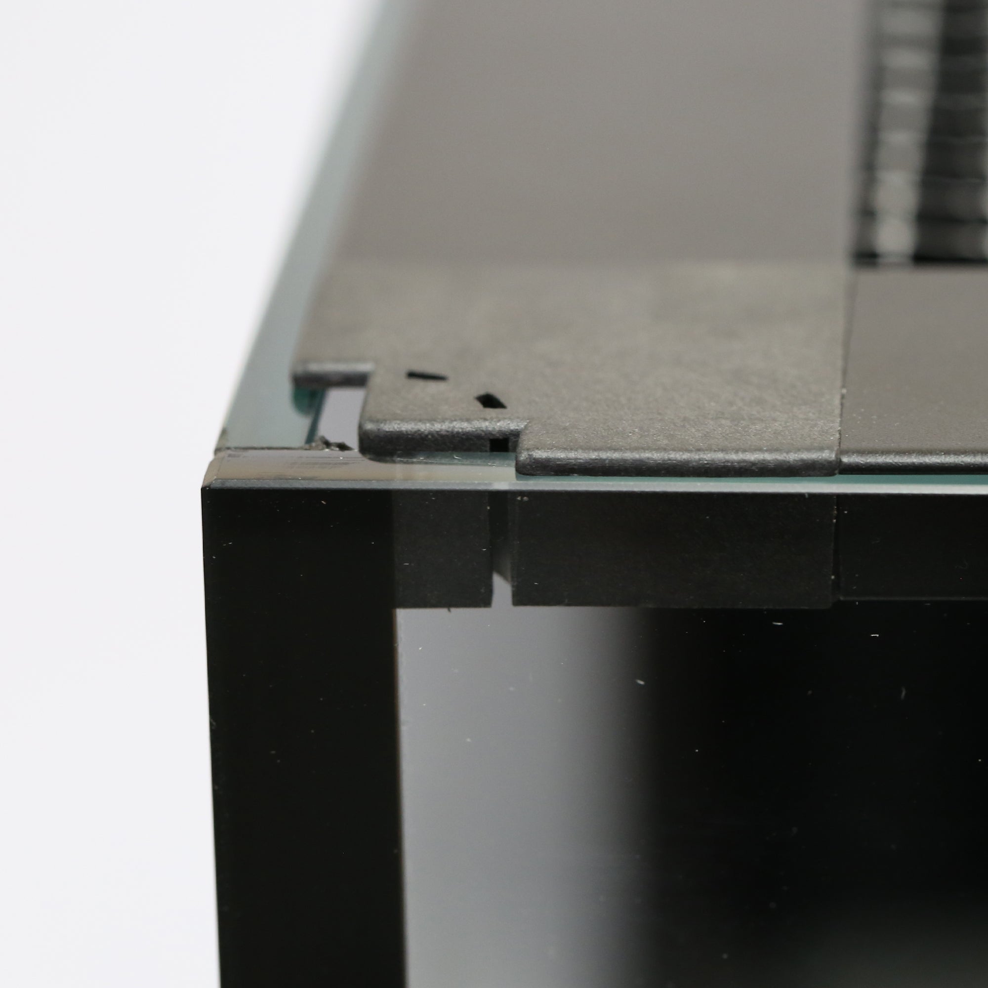 Innovative Marine SafeScreen Preassembled Aquarium Mesh Screen Lid For Nuvo Fusion 25 Lagoon