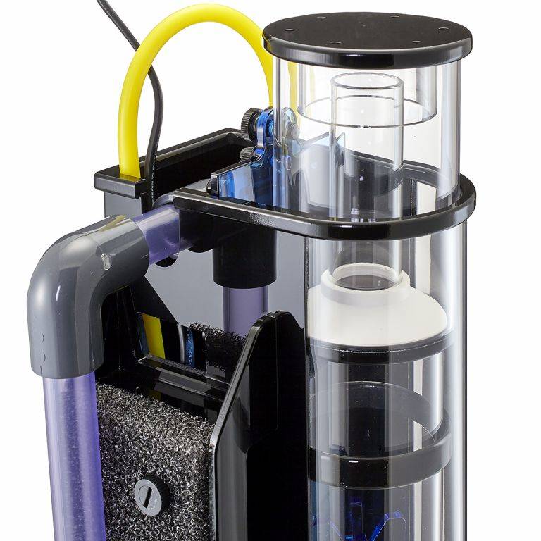 AquaReady Bullet-2 Hang-On-Back Protein Skimmer collection cup detail